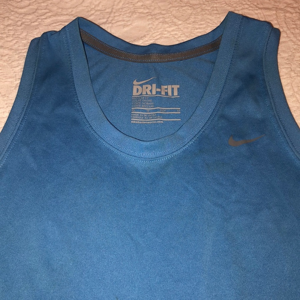 NIKE dri-fit tank
